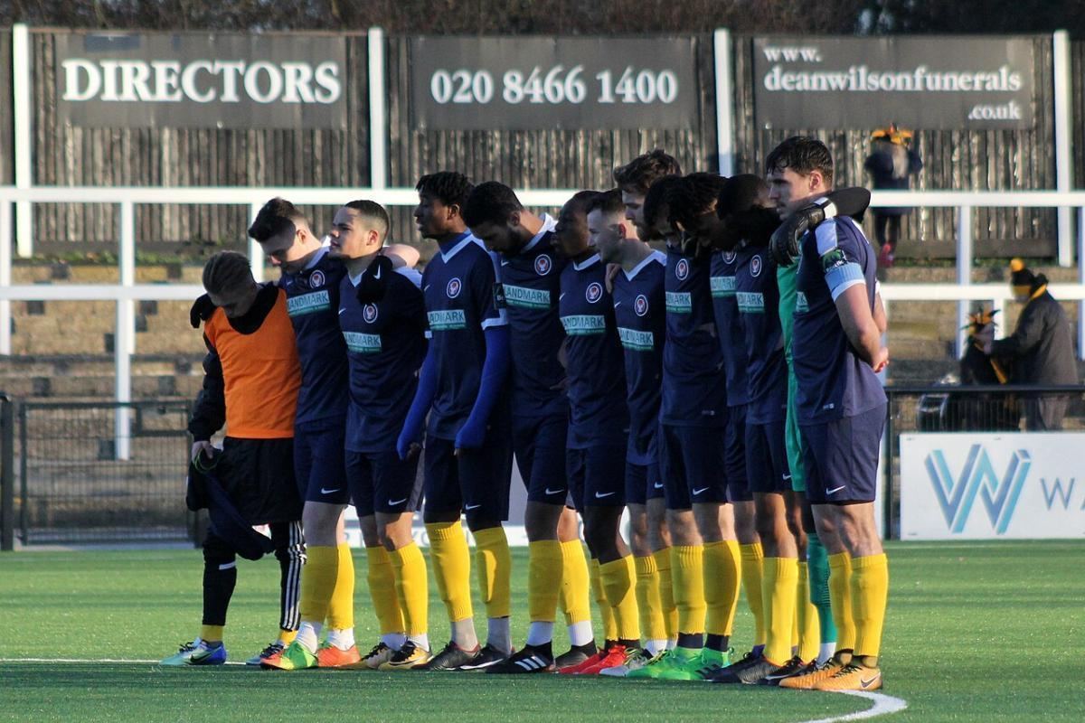 控球打法的教练是理解整场较量的入口